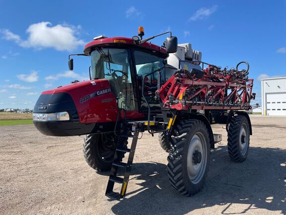 2021 Case 4440 Sprayer/High Clearance