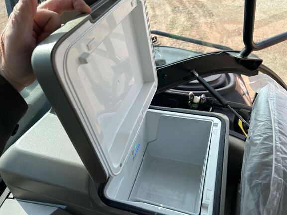 2023 John Deere 8RX 410 Tractor Rubber Track