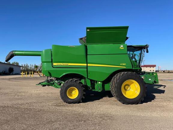 2021 John Deere S780 Combine
