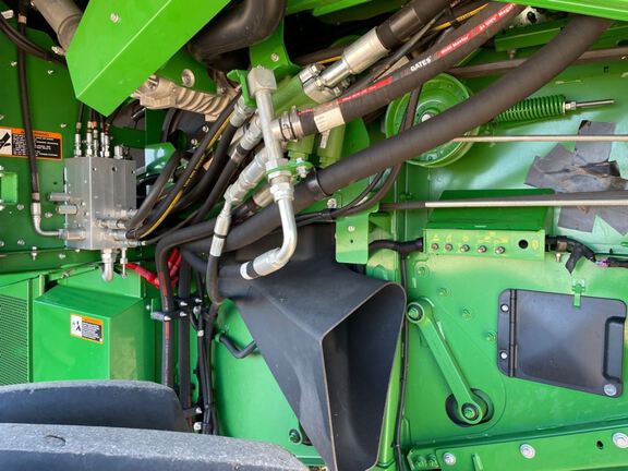 2021 John Deere S780 Combine