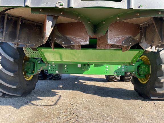 2021 John Deere S780 Combine