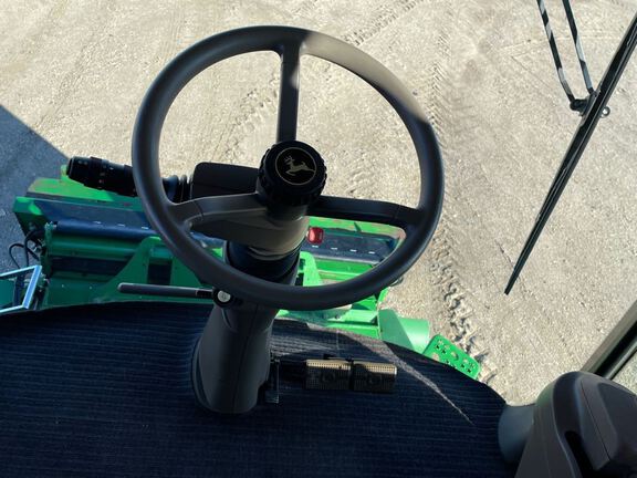 2021 John Deere S780 Combine