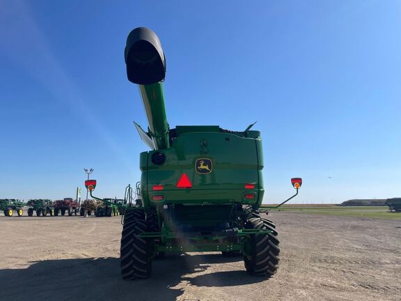 2024 John Deere S780 Combine