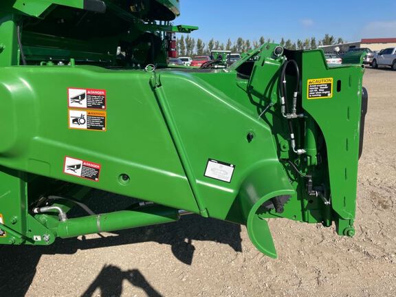 2024 John Deere S780 Combine