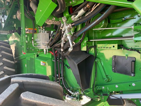 2024 John Deere S780 Combine