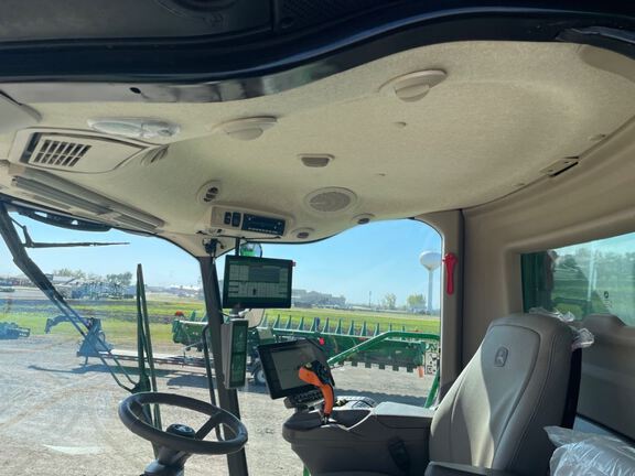 2024 John Deere S780 Combine