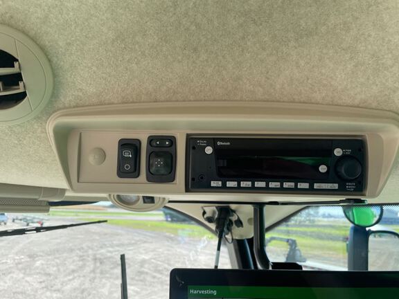 2024 John Deere S780 Combine