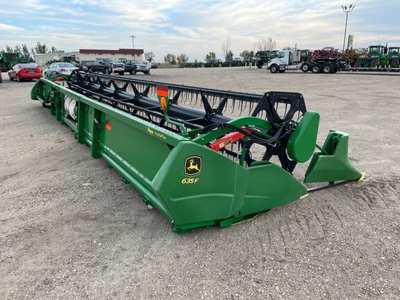 2019 John Deere 635F Header Combine