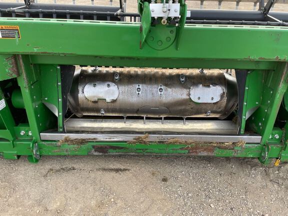 2017 John Deere 645FD Header Combine