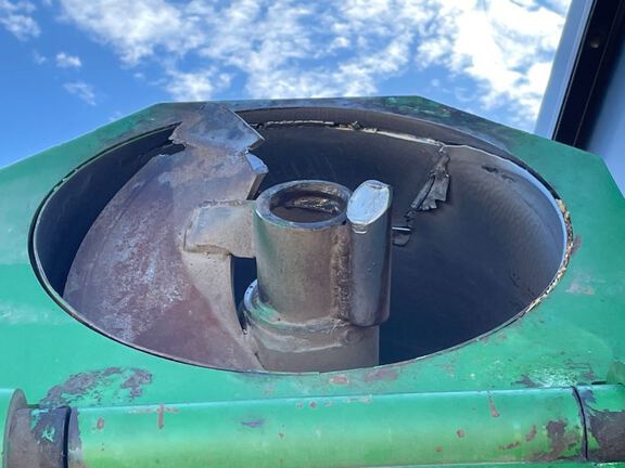 2011 Misc PARKER 938 Grain Cart