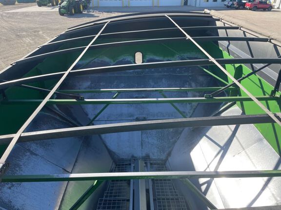 2011 Misc PARKER 938 Grain Cart