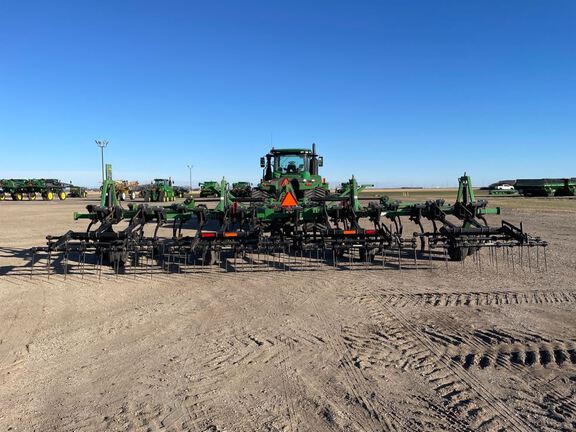 Summers SUPER CHISEL Chisel Plow