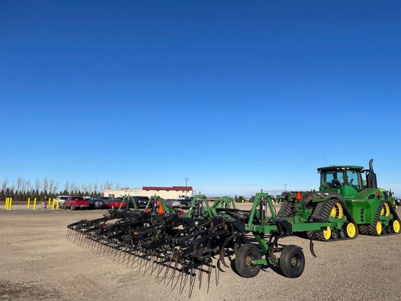 Summers SUPER CHISEL Chisel Plow