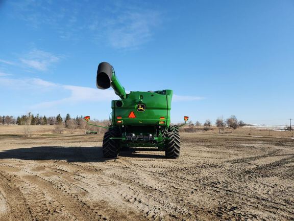2024 John Deere S780 Combine