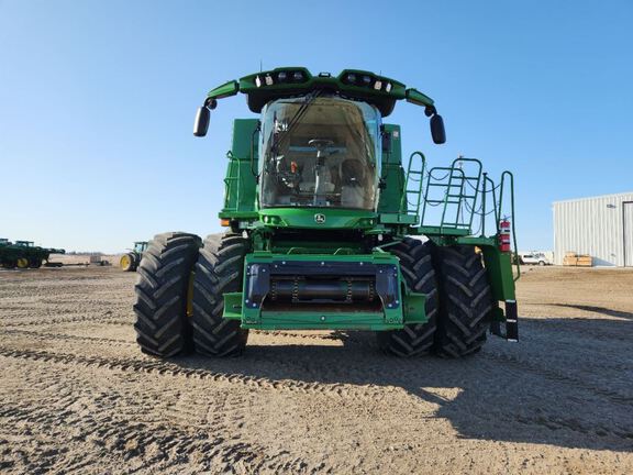 2024 John Deere S780 Combine