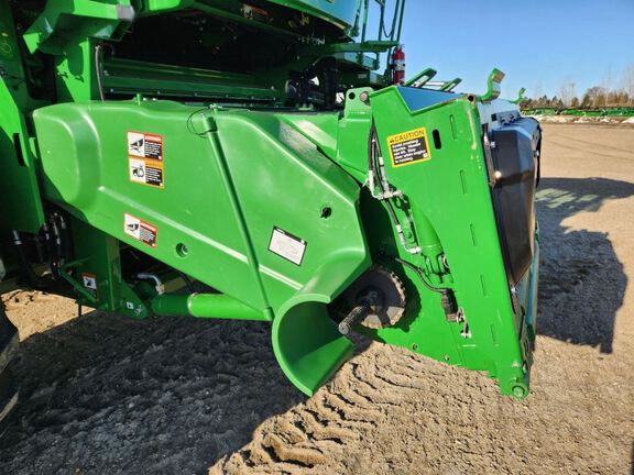 2024 John Deere S780 Combine