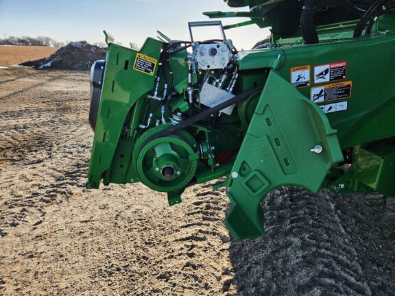 2024 John Deere S780 Combine