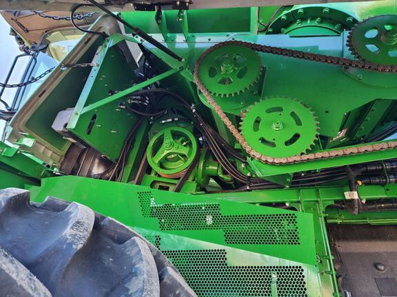 2024 John Deere S780 Combine