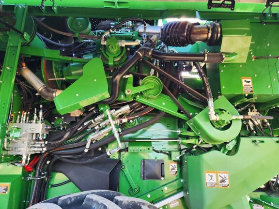 2024 John Deere S780 Combine