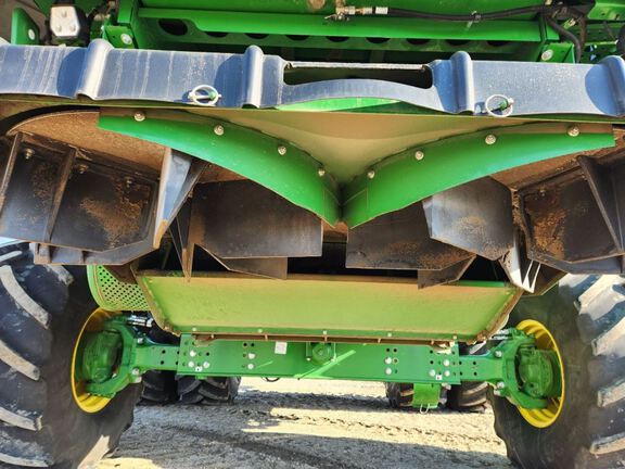 2024 John Deere S780 Combine