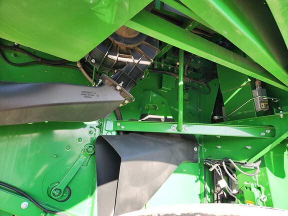 2024 John Deere S780 Combine