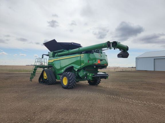 2024 John Deere X9 1100 Combine