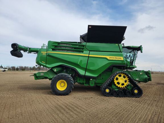 2024 John Deere X9 1100 Combine