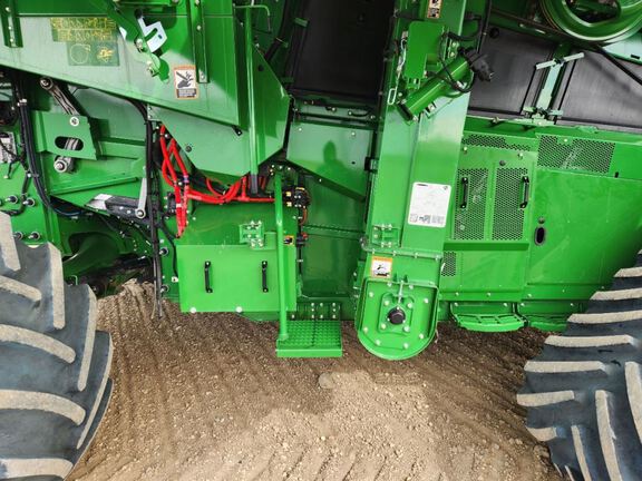 2024 John Deere X9 1100 Combine