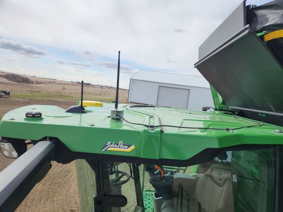 2024 John Deere X9 1100 Combine