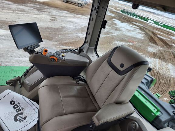 2024 John Deere 9RX 640 Tractor Rubber Track