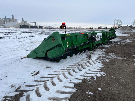 2021 John Deere C18R Header Corn Head