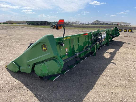 2021 John Deere C18R Header Corn Head