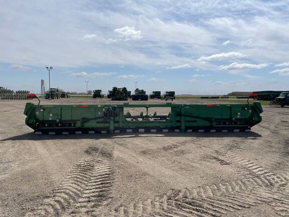 2021 John Deere C18R Header Corn Head