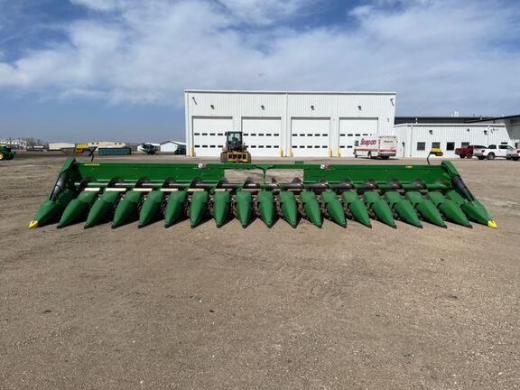 2021 John Deere C18R Header Corn Head