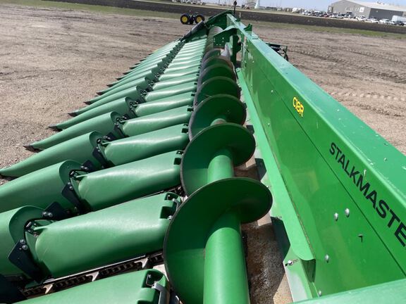 2021 John Deere C18R Header Corn Head