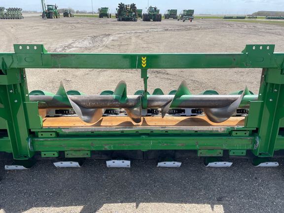 2021 John Deere C18R Header Corn Head
