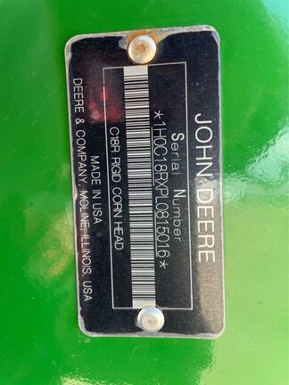 2021 John Deere C18R Header Corn Head