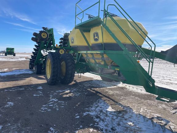 2012 John Deere 1890 Air Seeder