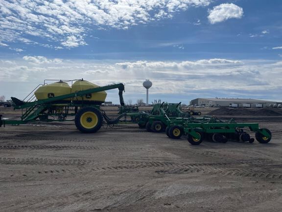 2012 John Deere 1890 Air Seeder