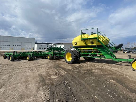 2012 John Deere 1890 Air Seeder