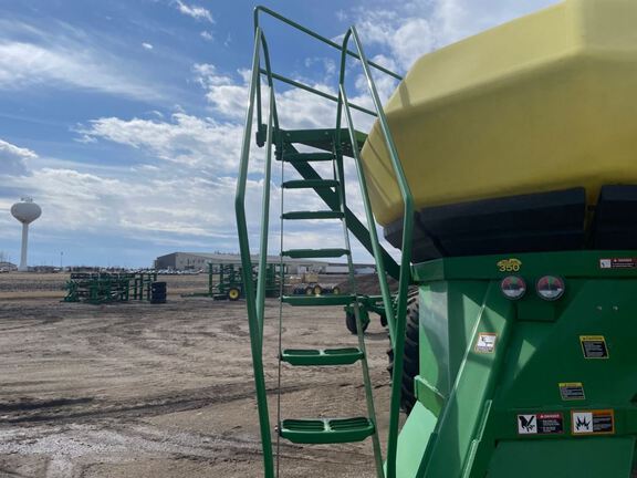 2012 John Deere 1890 Air Seeder