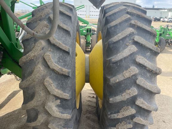 2012 John Deere 1890 Air Seeder