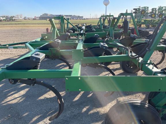 Summers SUPER CHISEL Chisel Plow