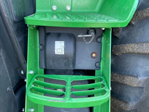 2015 John Deere 8345R Tractor