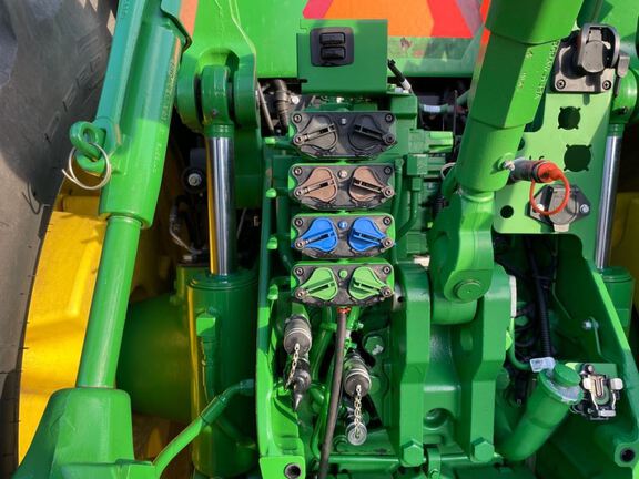 2015 John Deere 8345R Tractor