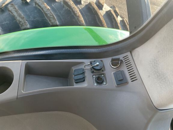 2015 John Deere 8345R Tractor