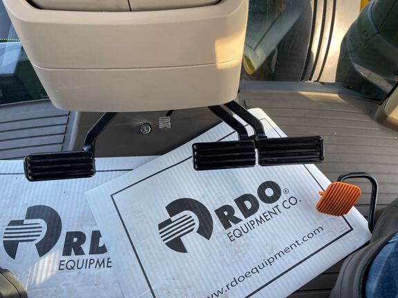 2015 John Deere 8345R Tractor