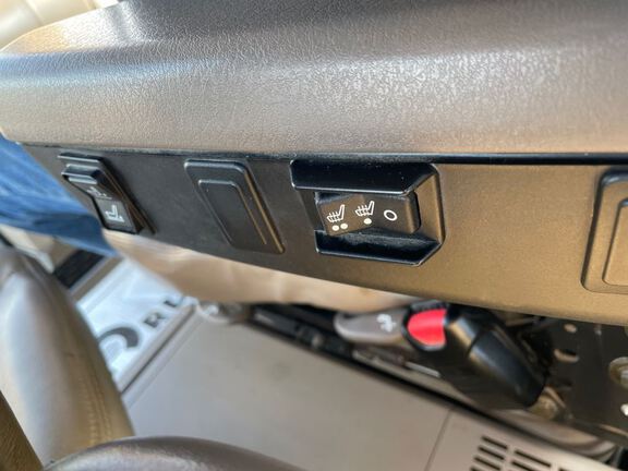 2015 John Deere 8345R Tractor