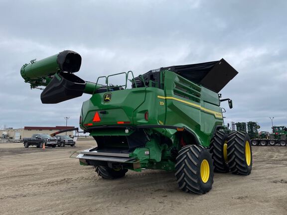 2023 John Deere X9 1000 Combine