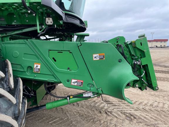 2023 John Deere X9 1000 Combine